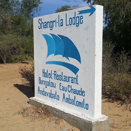 Shangri-La Lodge Ambatomilo Extérieur photo
